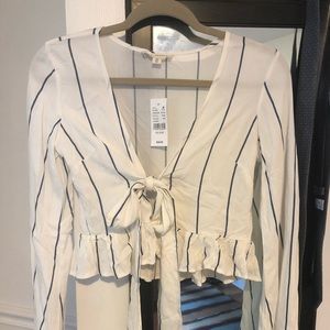 NWT Crop top LA Hearts shirt